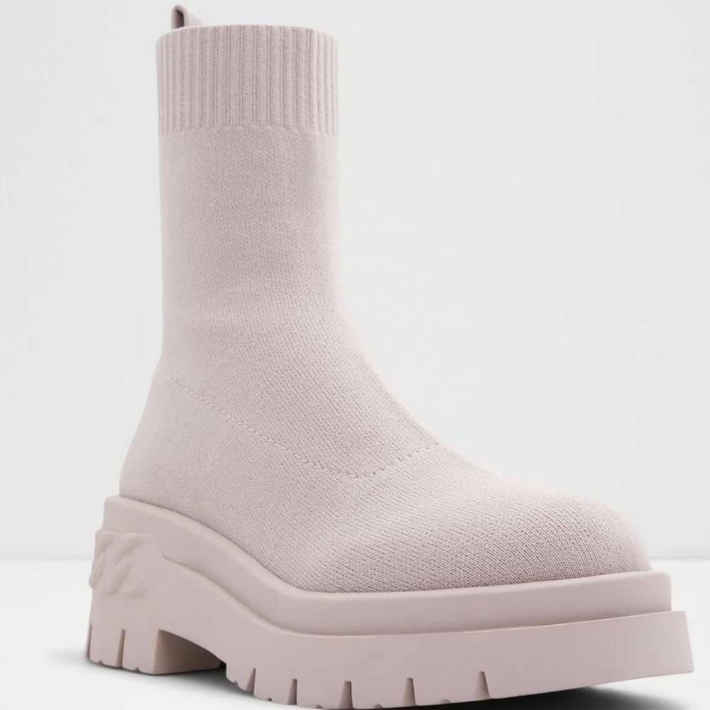 NWOB Aldo Bigact Chelsea Boot